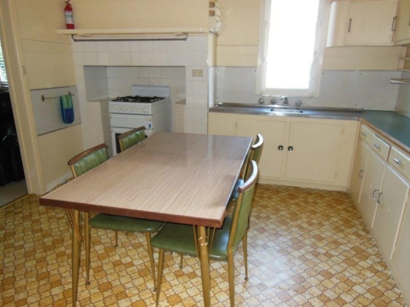 90 Forest Street, Castlemaine VIC 3450