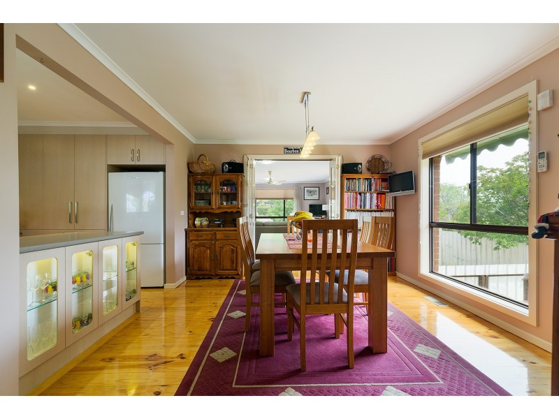 12 Preshaw Street, Castlemaine VIC 3450