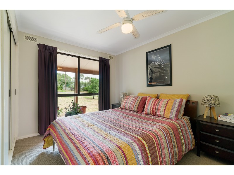 12 Preshaw Street, Castlemaine VIC 3450