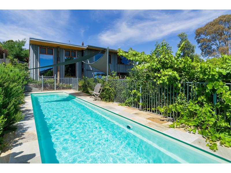 64a Doveton Street, Castlemaine VIC 3450