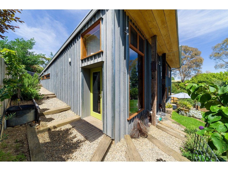 64a Doveton Street, Castlemaine VIC 3450