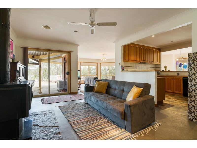 4 Greens Road, Campbells Creek VIC 3451