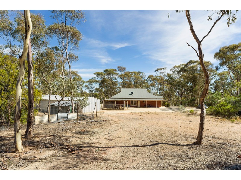 4 Greens Road, Campbells Creek VIC 3451