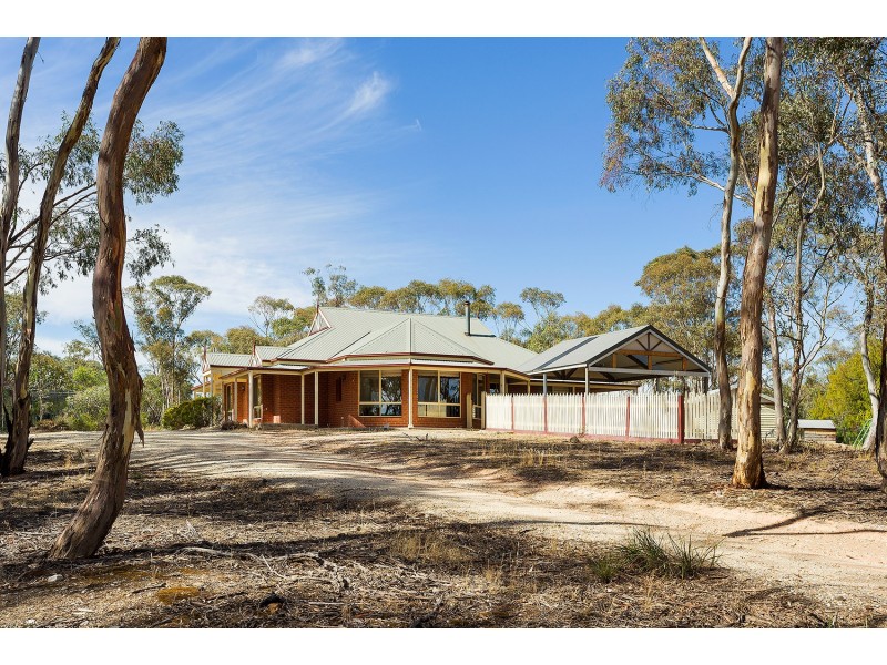 4 Greens Road, Campbells Creek VIC 3451