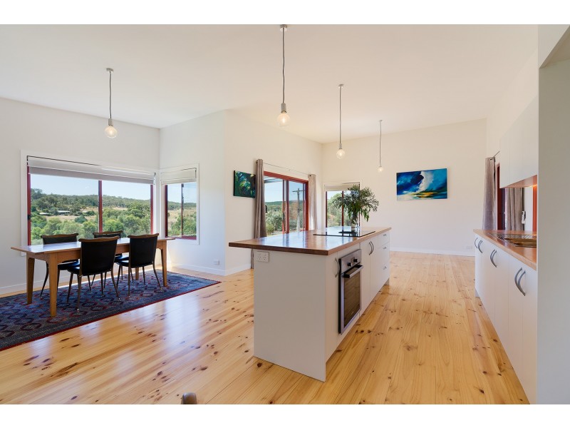 20 Montgomery Street, Castlemaine VIC 3450