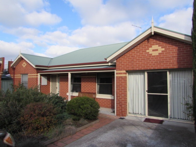 2/268 Barker Street, Castlemaine VIC 3450