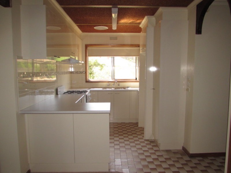 2/66 Berkeley Street, Castlemaine VIC 3450