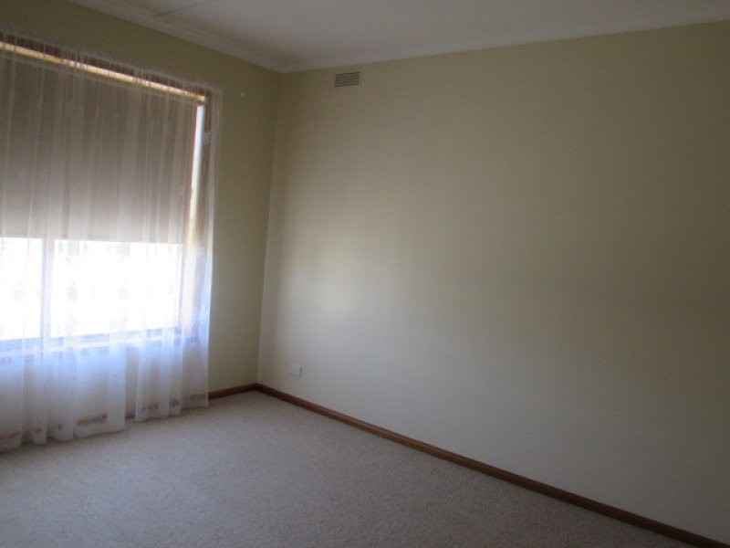 2/66 Berkeley Street, Castlemaine VIC 3450