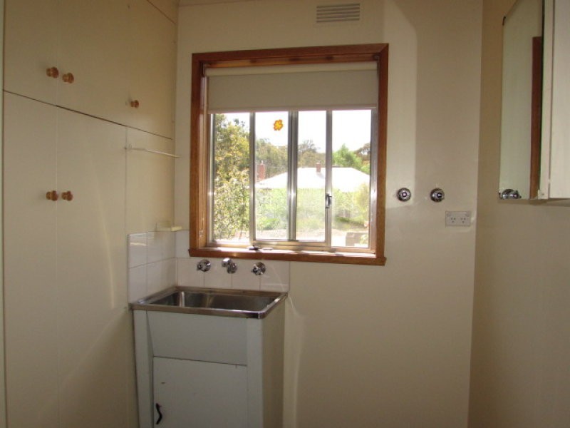 2/66 Berkeley Street, Castlemaine VIC 3450