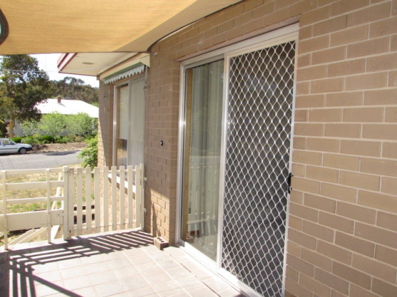 2/66 Berkeley Street, Castlemaine VIC 3450