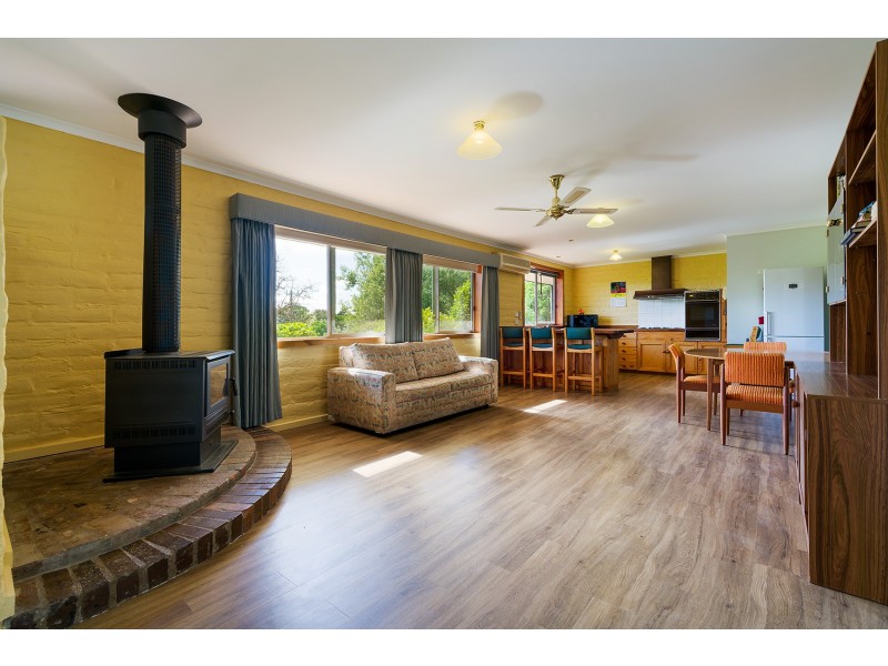 57-59 Reef Street, Maldon VIC 3463