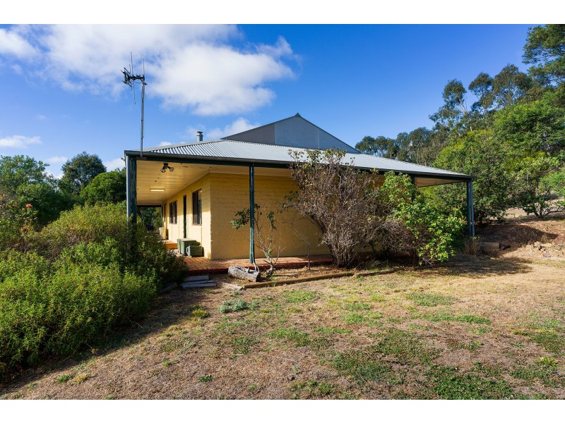 57-59 Reef Street, Maldon VIC 3463