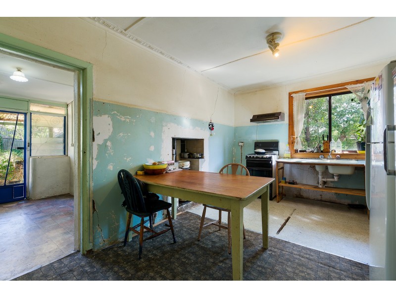 1 Newstead Road, Guildford VIC 3451