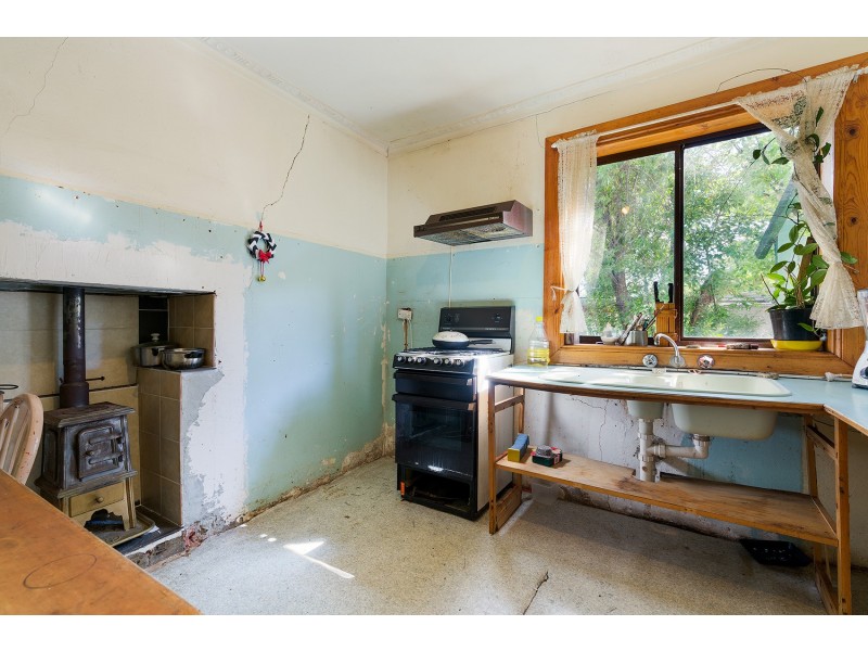 1 Newstead Road, Guildford VIC 3451