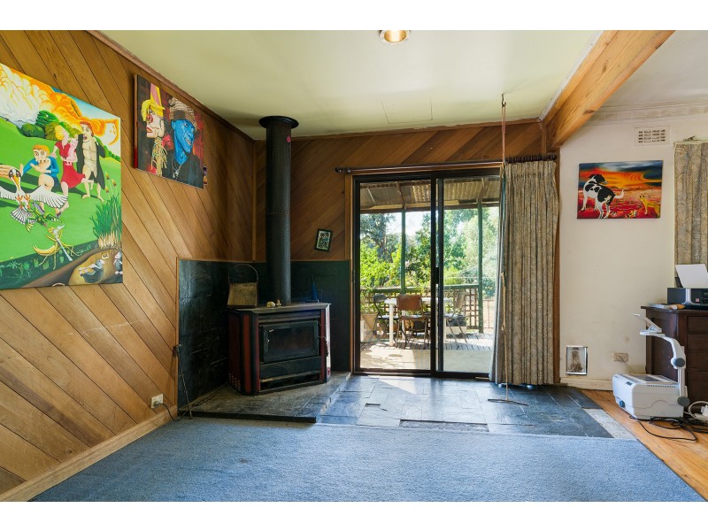 1 Newstead Road, Guildford VIC 3451
