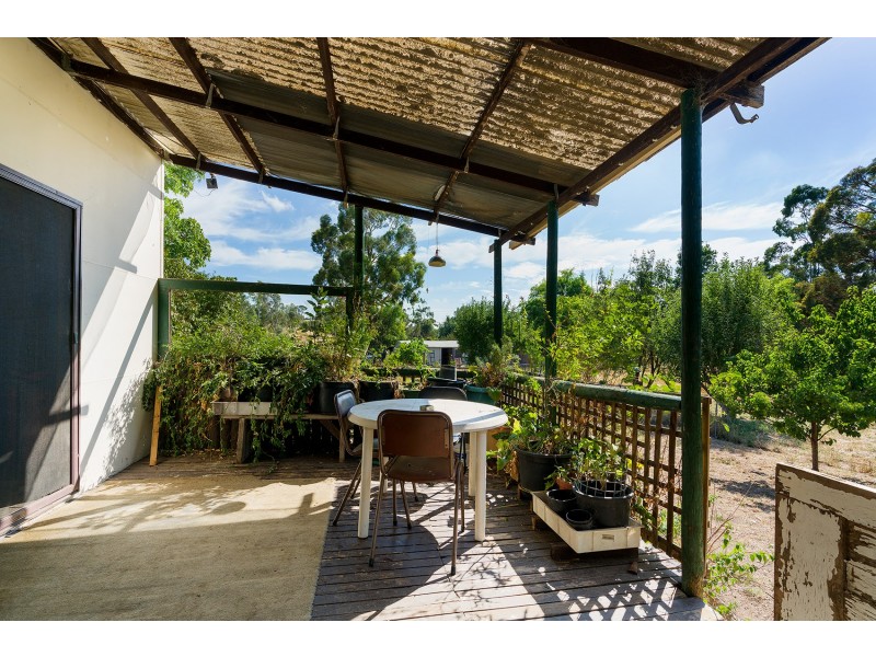 1 Newstead Road, Guildford VIC 3451