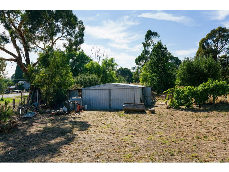 1 Newstead Road, Guildford VIC 3451