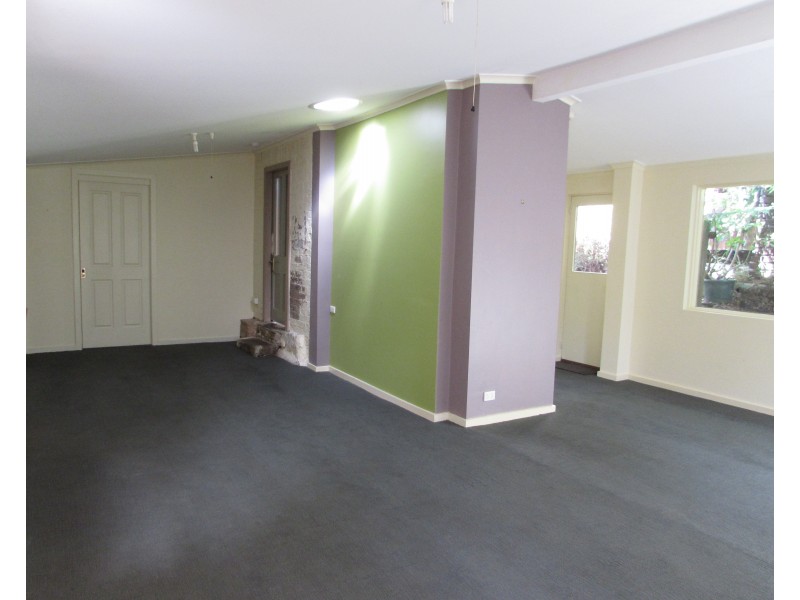 57 Bowden Street, Castlemaine VIC 3450