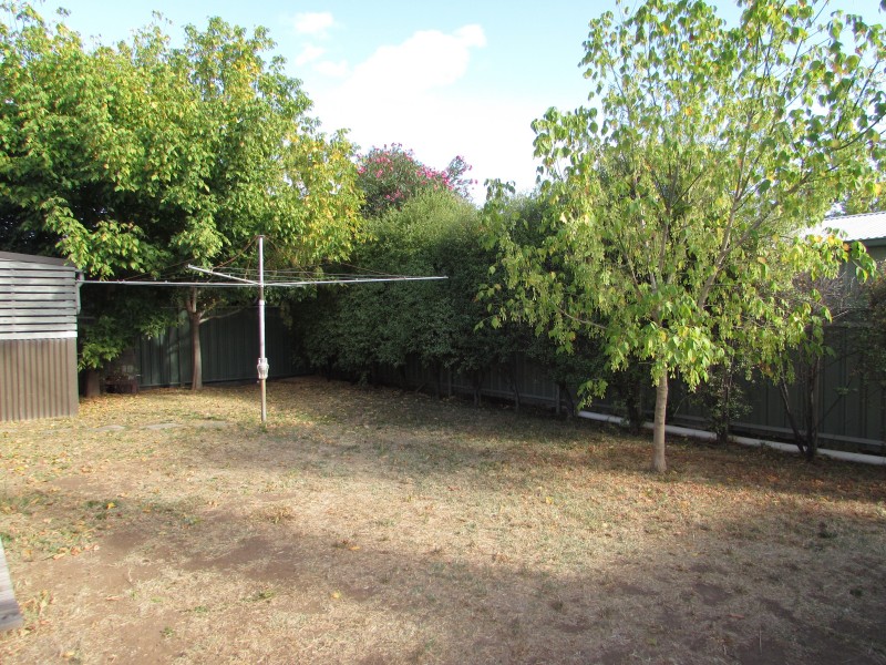 9 Gainsborough Street, Castlemaine VIC 3450