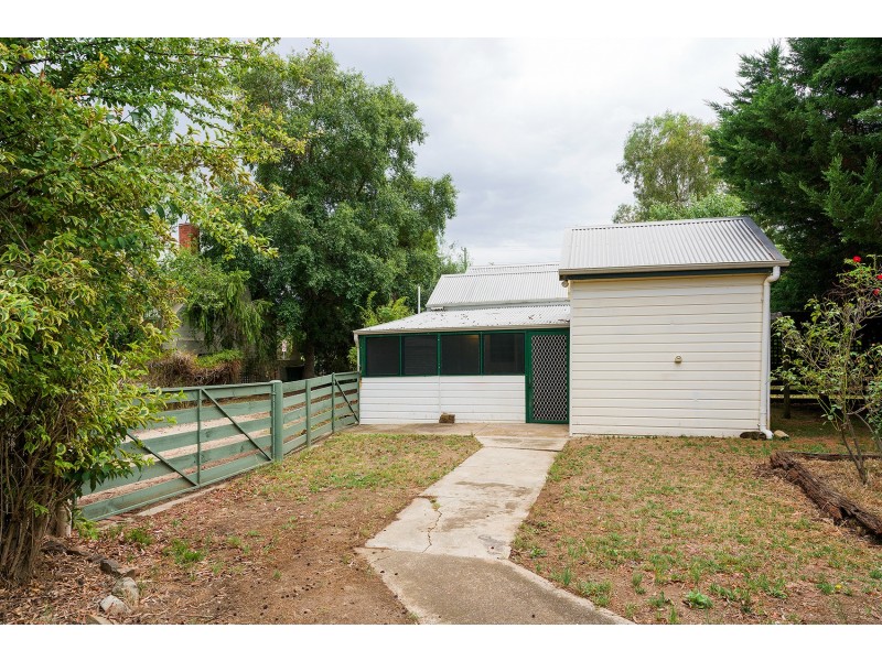 19 Elizabeth Street, Castlemaine VIC 3450