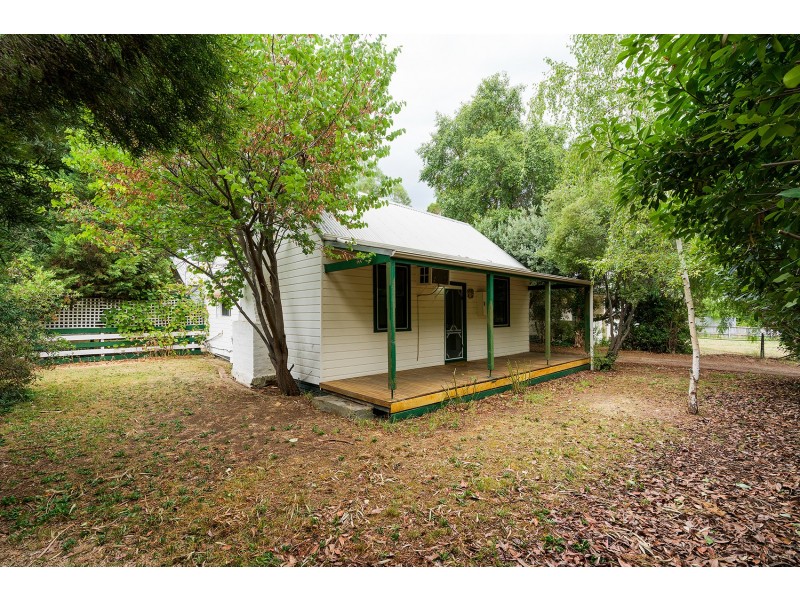 19 Elizabeth Street, Castlemaine VIC 3450