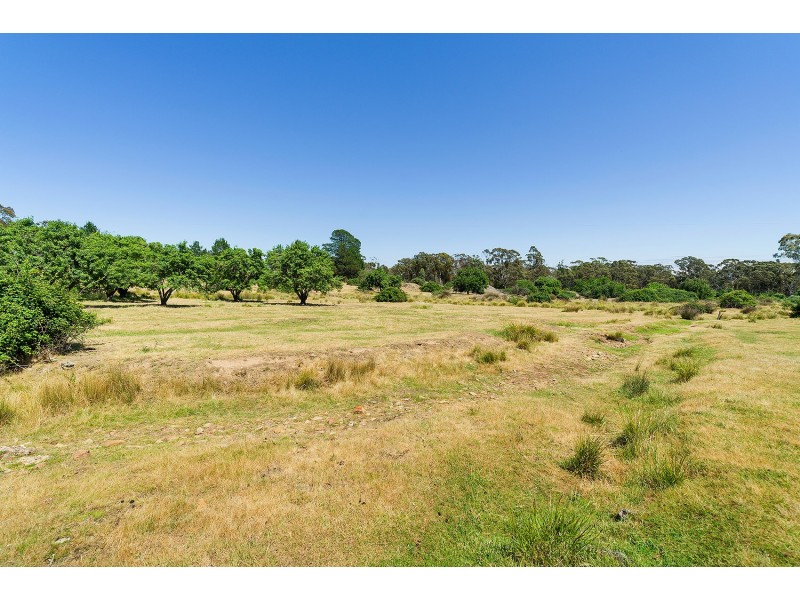 9 White Quartz Road, Fryerstown VIC 3451