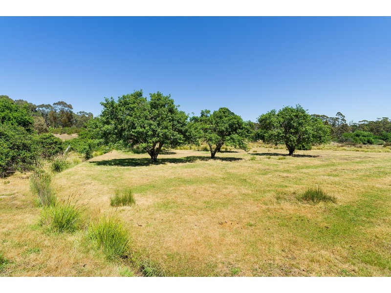 9 White Quartz Road, Fryerstown VIC 3451