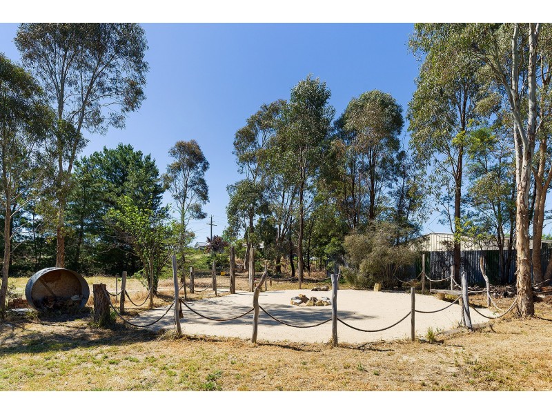 18 Adams Street, Castlemaine VIC 3450