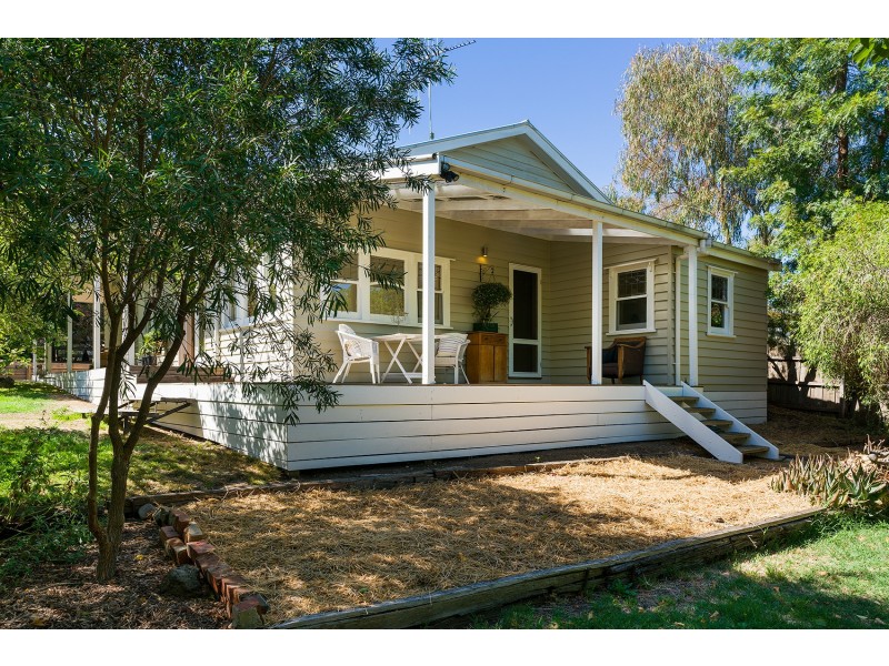 12 Wheeler Street, Castlemaine VIC 3450