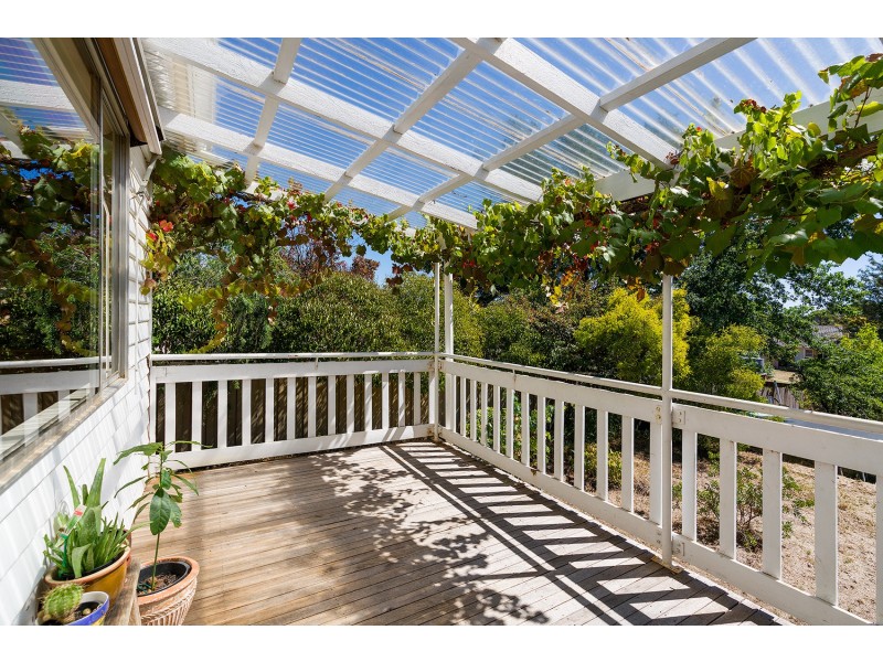 23  Landseer Street, Castlemaine VIC 3450