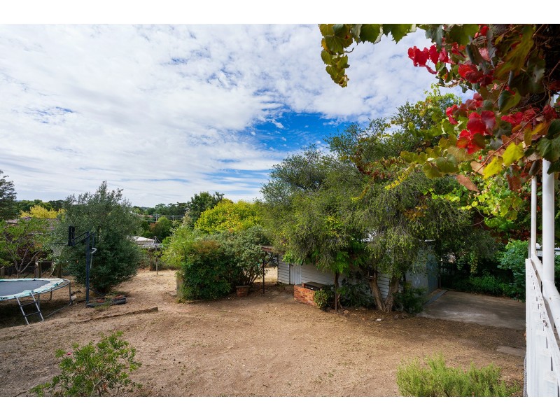 23  Landseer Street, Castlemaine VIC 3450