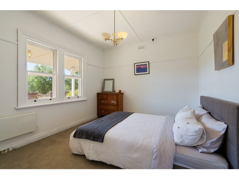 26 Steele Street, Chewton VIC 3451
