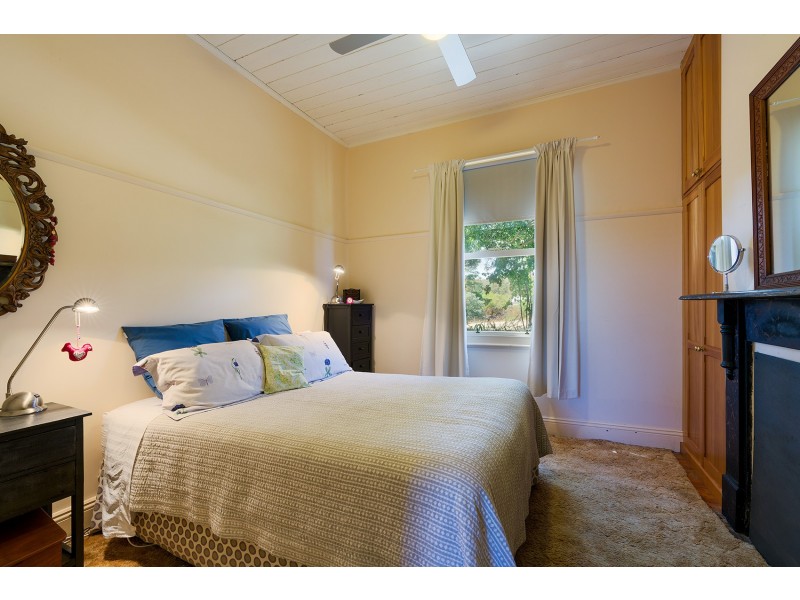 73 Doveton Street, Castlemaine VIC 3450