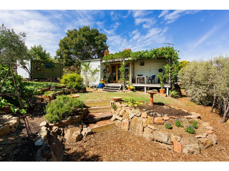 73 Doveton Street, Castlemaine VIC 3450
