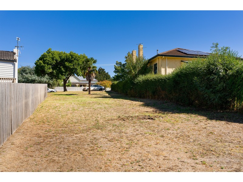 12a View Street, Castlemaine VIC 3450