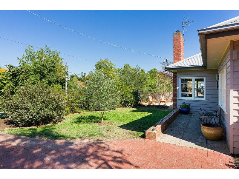 43 Berkeley Street, Castlemaine VIC 3450