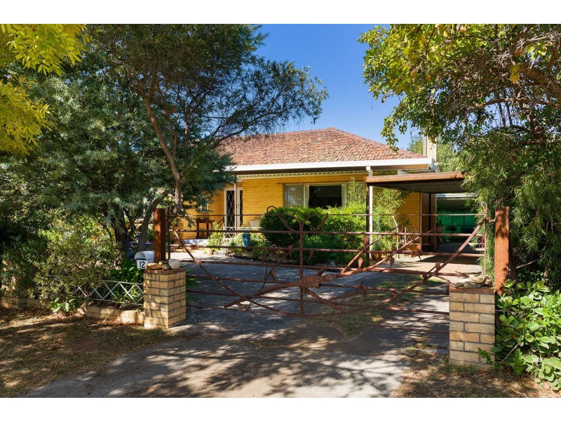 12 Gainsborough Street, Castlemaine VIC 3450