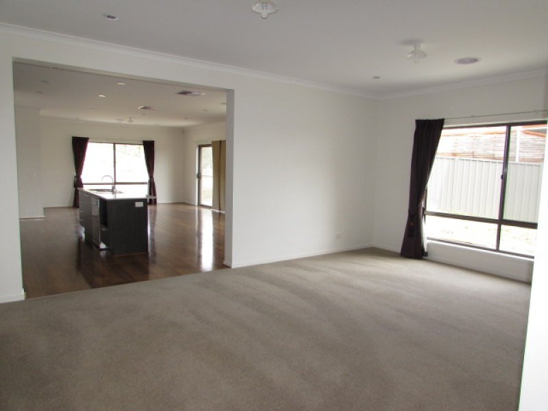 18 Penhallurick Street, Castlemaine VIC 3450