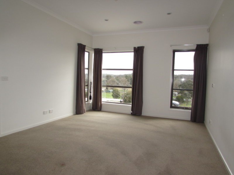 18 Penhallurick Street, Castlemaine VIC 3450