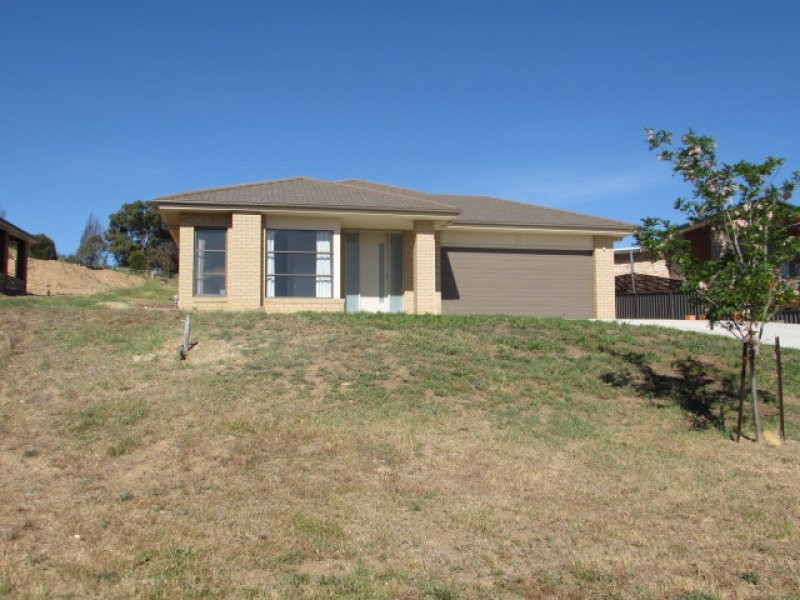 18 Penhallurick Street, Castlemaine VIC 3450