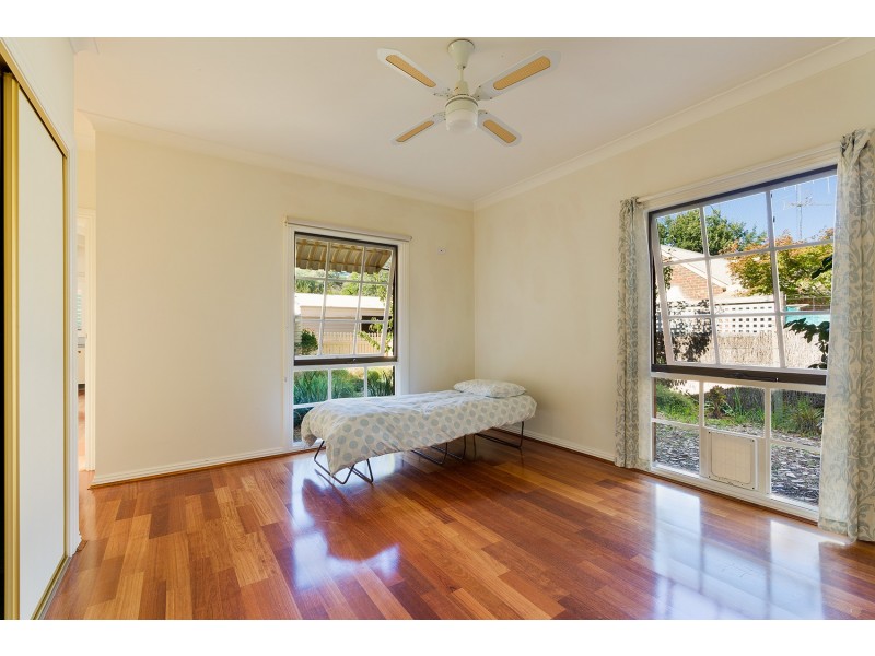 2/104 Mostyn Street, Castlemaine VIC 3450