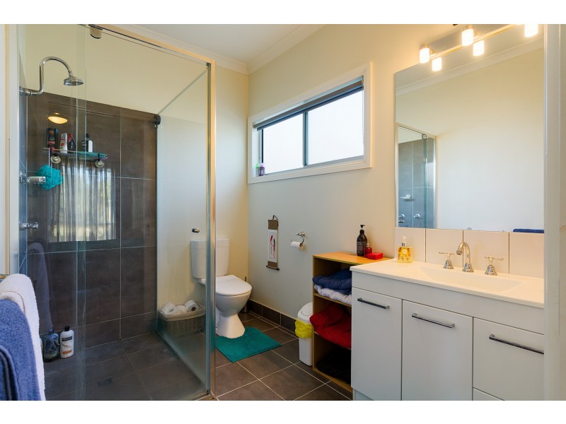 39 Midland Highway, Campbells Creek VIC 3451