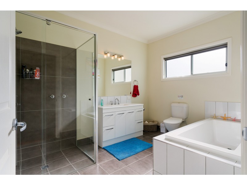 39 Midland Highway, Campbells Creek VIC 3451