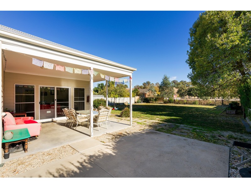 39 Midland Highway, Campbells Creek VIC 3451