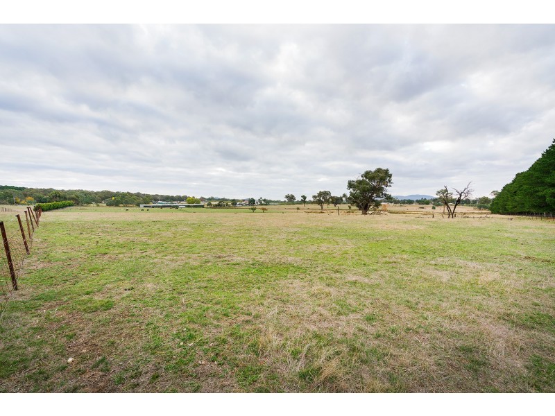 93 Fryes Road, Elphinstone VIC 3448