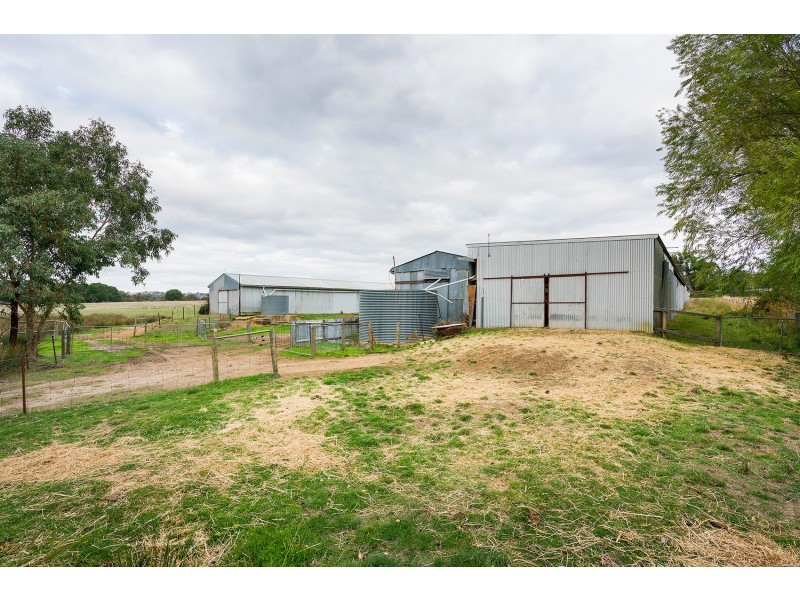 93 Fryes Road, Elphinstone VIC 3448