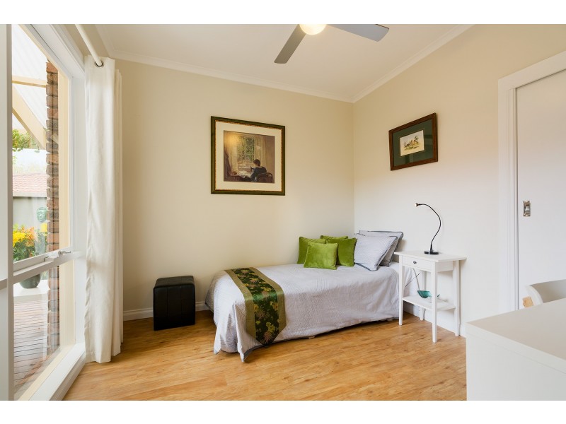 4/6 Maltby Drive, Castlemaine VIC 3450