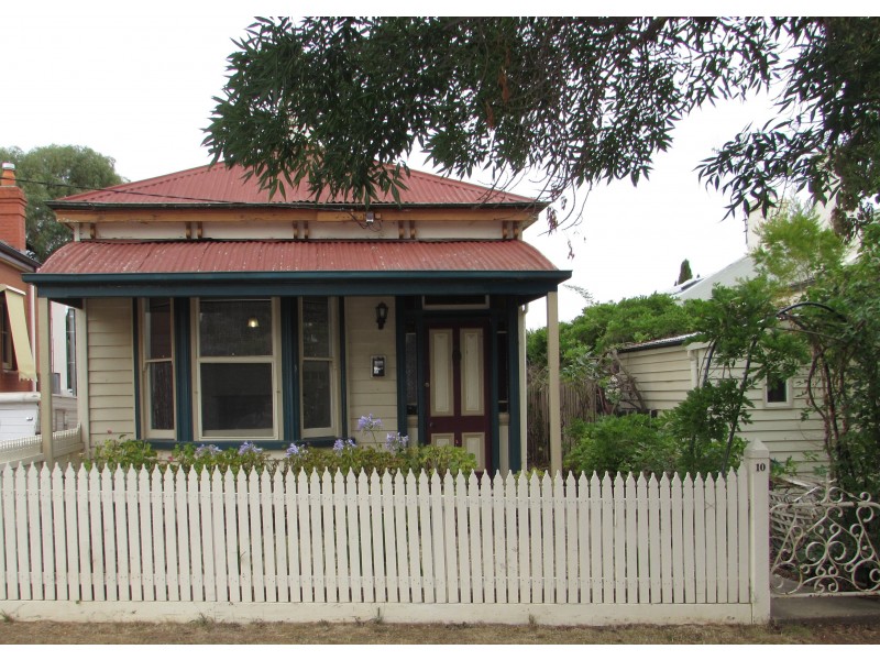 10 Doveton Street, Castlemaine VIC 3450