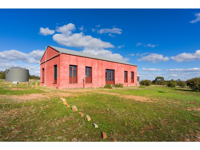 518 Mount Back Road, Tarrengower VIC 3463