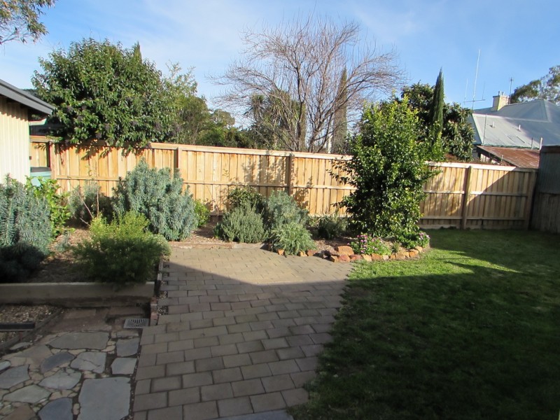 86 Lyttleton Street, Castlemaine VIC 3450